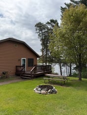 Honey Bear Hideaway Cabin B + Lakefront