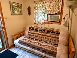 Woodland Cabin on Horsehead Lake