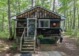 Woodland Cabin on Horsehead Lake - Image 2